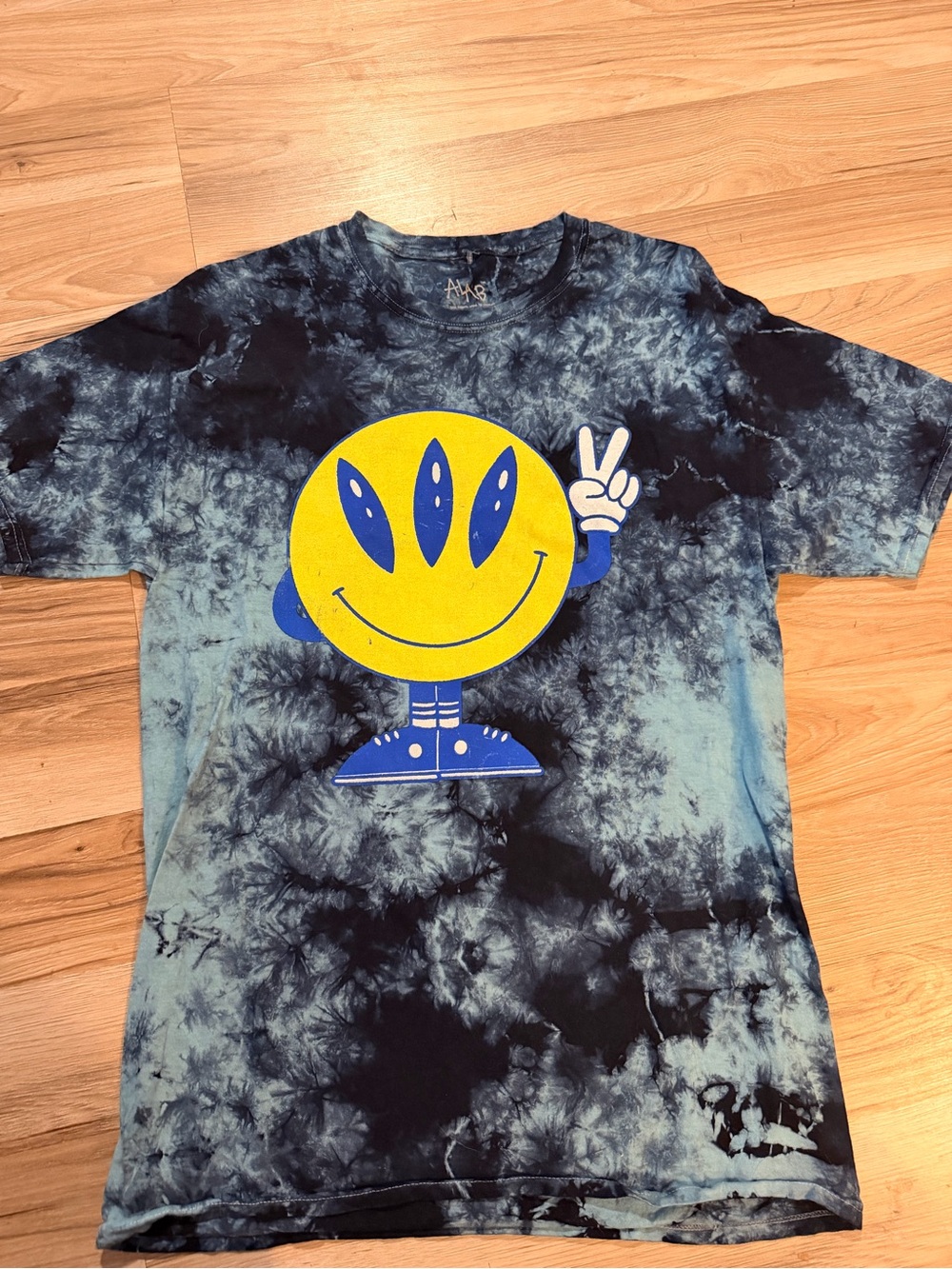 Tie-Dye Short Sleeve Tee with Smiley Graphic - Blue/Black